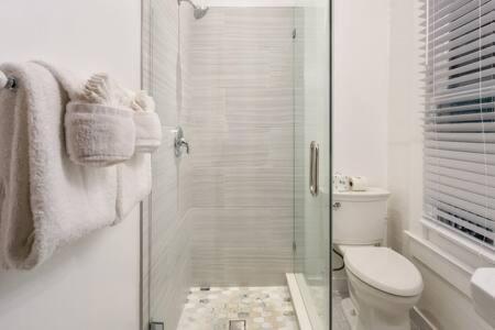 Curry House - Pool, King Bed & Balcony! Room 7 Key West Exteriör bild